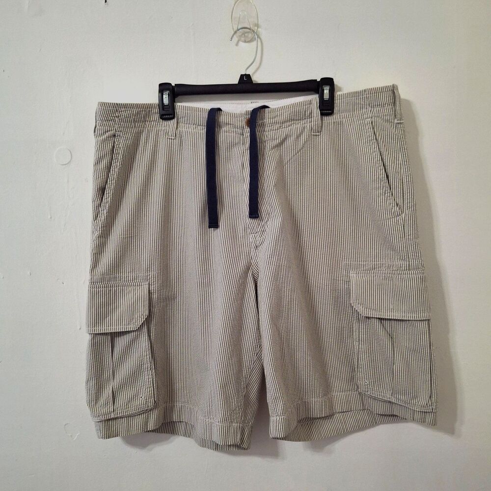 J Crew Mens Seersucker Cargo Shorts 40 Stripe Olive/White Utility Hiking Relaxed